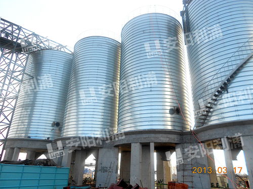 建材與家居行業(yè) 從材料到生活空間的融合與創(chuàng)新